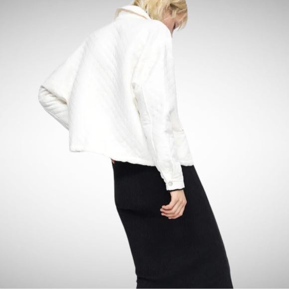 ✨Host Pick✨Zara Light Quilted Oversized Jacket Ivory XS - Picture 4 of 13